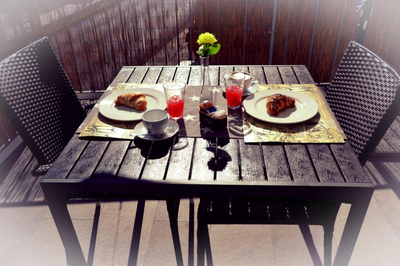 Amici Holiday B&B Di Bielak Aneta Izabela เวซซาโน ลิกูเร ภายนอก รูปภาพ