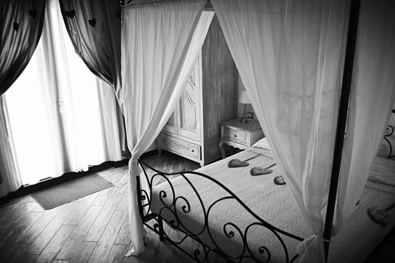 Amici Holiday B&B Di Bielak Aneta Izabela เวซซาโน ลิกูเร ภายนอก รูปภาพ